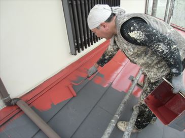 屋根下塗り:ハイポンファインデクロ