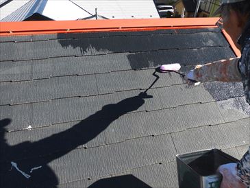 滑川町築１０年：屋根下塗り：1液ベストシーラー